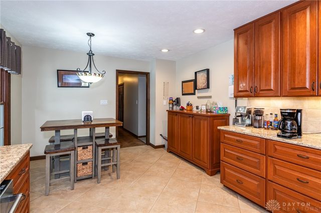 76 Farrell Road, Vandalia, OH 45377