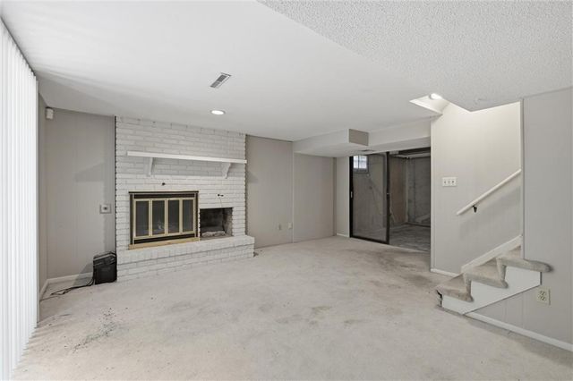 1308 NW 6th Street, Blue Springs, MO 64014