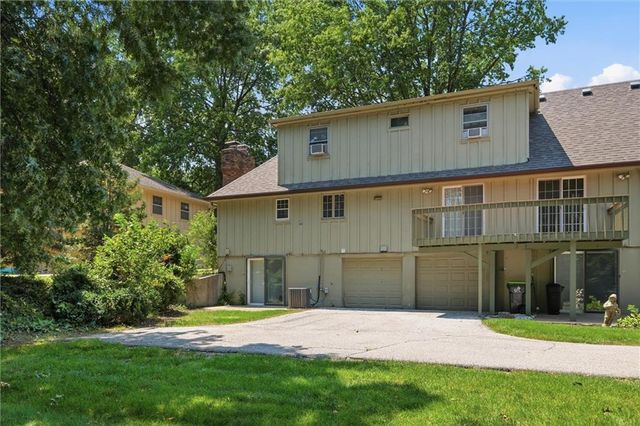 1308 NW 6th Street, Blue Springs, MO 64014
