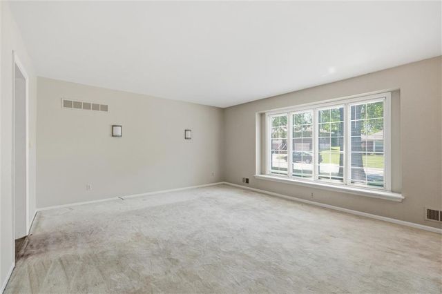 1308 NW 6th Street, Blue Springs, MO 64014