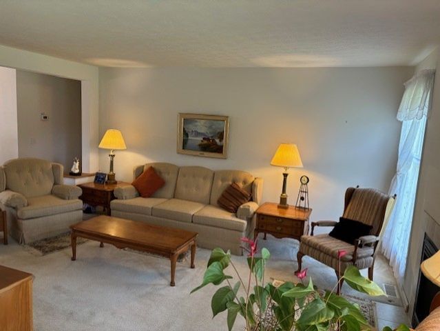 783 Whistlers Cove Lane, Greece, NY 14612