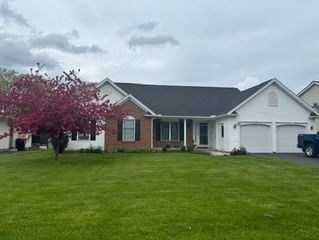 783 Whistlers Cove Lane, Greece, NY 14612