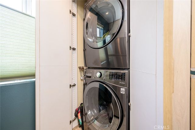 2243 Martin 408, Irvine, CA 92612