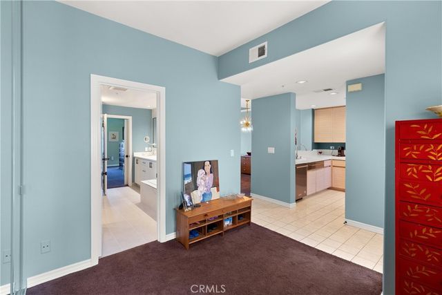 2243 Martin 408, Irvine, CA 92612