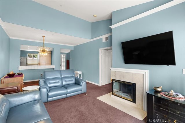 2243 Martin 408, Irvine, CA 92612