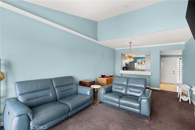 2243 Martin 408, Irvine, CA 92612