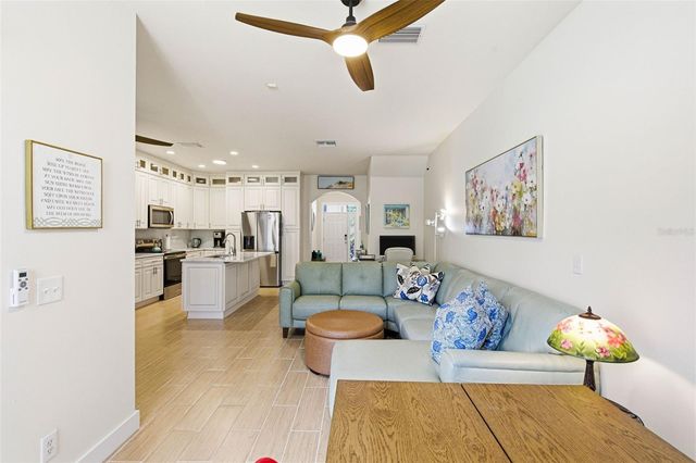 541 BLACK LION DRIVE NE, St Petersburg, FL 33716