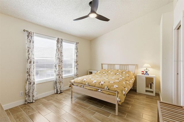 541 BLACK LION DRIVE NE, St Petersburg, FL 33716