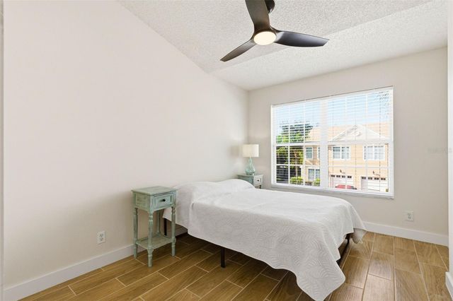 541 BLACK LION DRIVE NE, St Petersburg, FL 33716