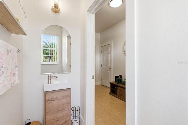 541 BLACK LION DRIVE NE, St Petersburg, FL 33716