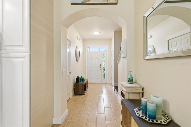 541 BLACK LION DRIVE NE, St Petersburg, FL 33716