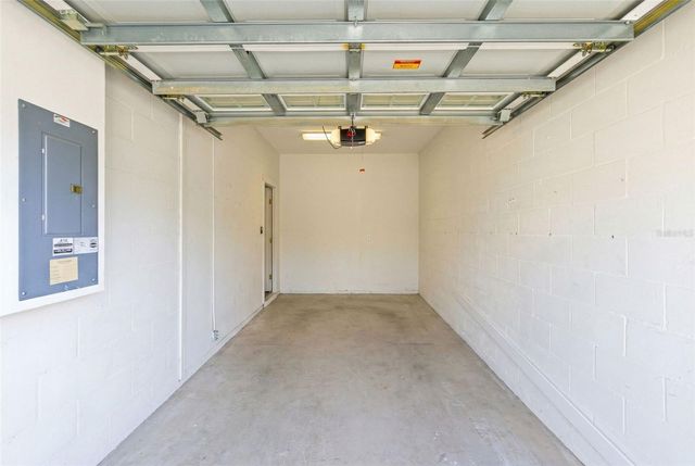 541 BLACK LION DRIVE NE, St Petersburg, FL 33716