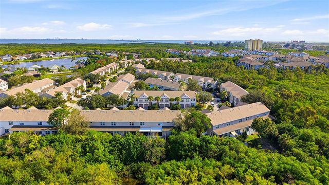 541 BLACK LION DRIVE NE, St Petersburg, FL 33716