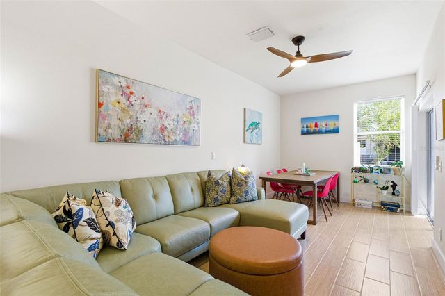 541 BLACK LION DRIVE NE, St Petersburg, FL 33716