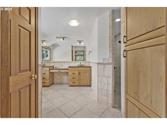 6503 KINNS Rd, Woodburn, OR 97071