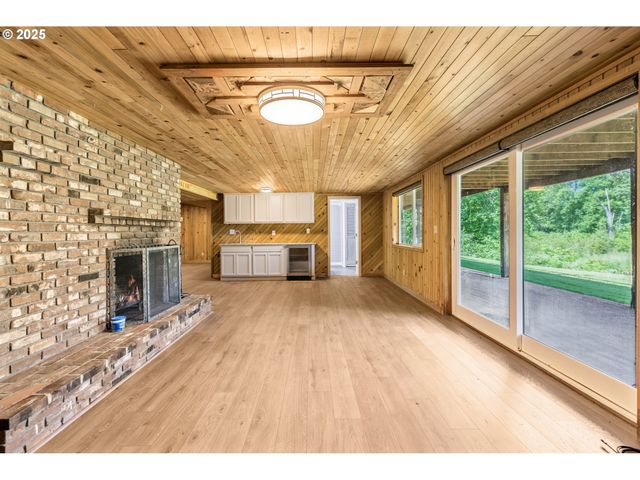 6503 KINNS Rd, Woodburn, OR 97071