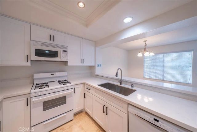 71 Woodleaf, Irvine, CA 92614
