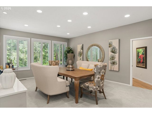 4221 Sw SELLING Ct, Portland, OR 97221