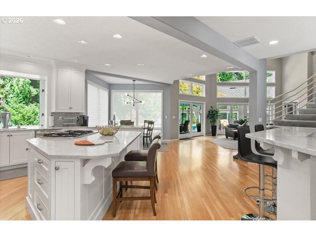 4221 Sw SELLING Ct, Portland, OR 97221