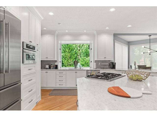 4221 Sw SELLING Ct, Portland, OR 97221