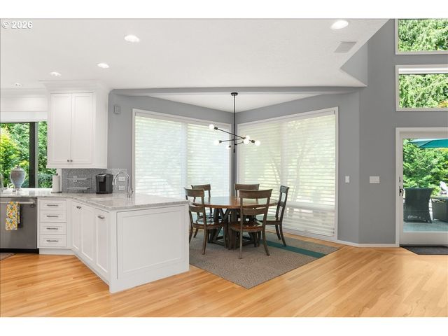 4221 Sw SELLING Ct, Portland, OR 97221