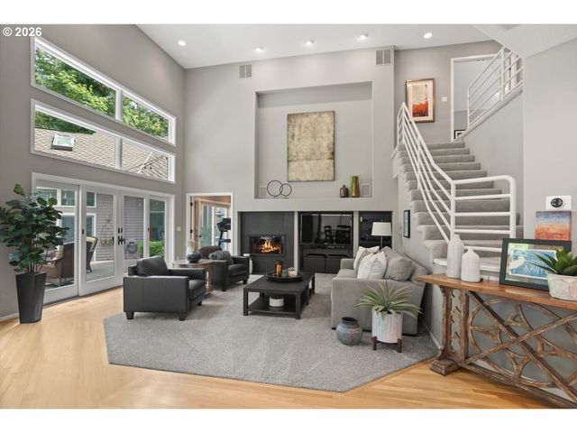 4221 Sw SELLING Ct, Portland, OR 97221