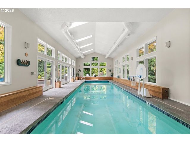 4221 Sw SELLING Ct, Portland, OR 97221