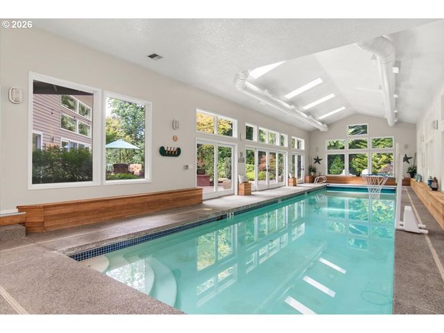 4221 Sw SELLING Ct, Portland, OR 97221