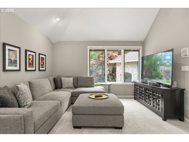 4221 Sw SELLING Ct, Portland, OR 97221