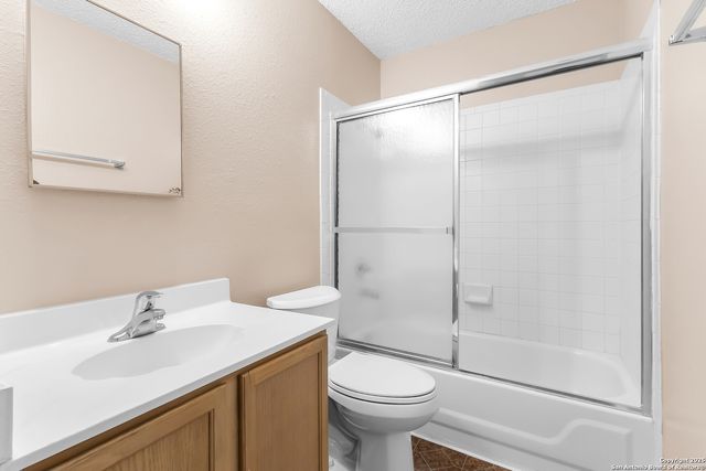 6161 Border Trail Dr, San Antonio, TX 78240