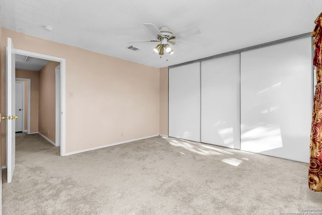 6161 Border Trail Dr, San Antonio, TX 78240