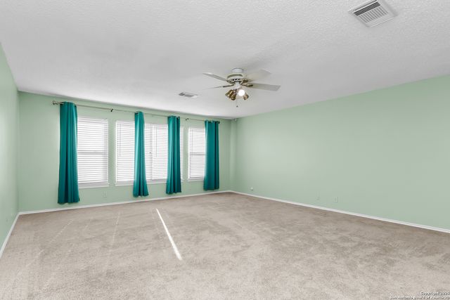 6161 Border Trail Dr, San Antonio, TX 78240