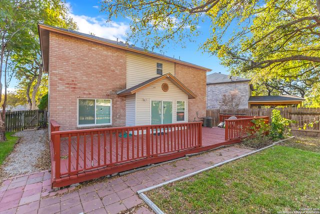 6161 Border Trail Dr, San Antonio, TX 78240