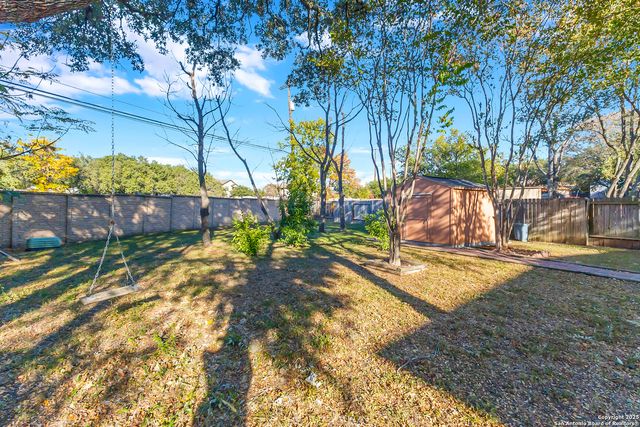6161 Border Trail Dr, San Antonio, TX 78240