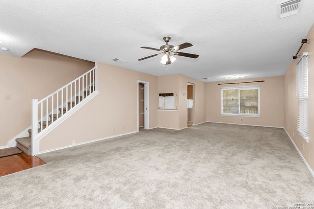 6161 Border Trail Dr, San Antonio, TX 78240