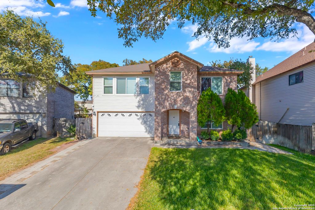 6161 Border Trail Dr, San Antonio, TX 78240