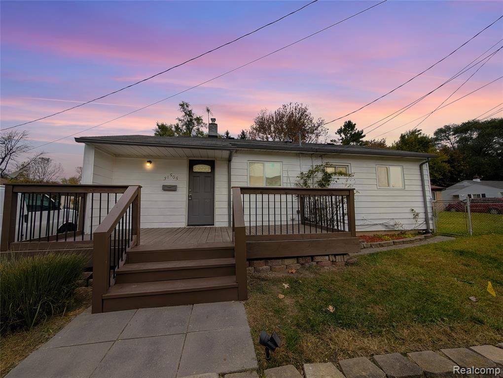 31505 Allegan Court, Westland, MI 48186