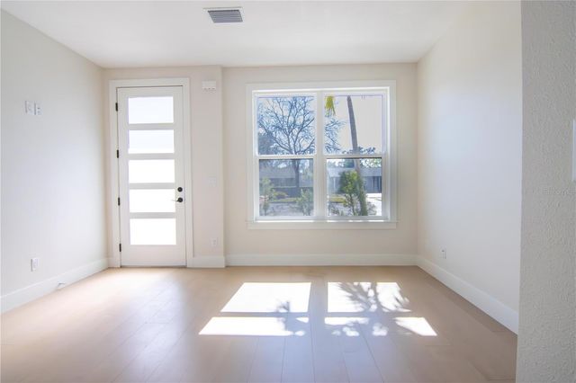 6365 1ST AVENUE S, St Petersburg, FL 33707