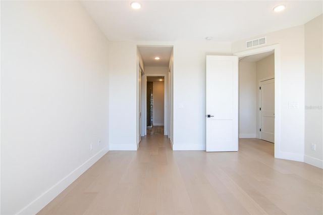 6365 1ST AVENUE S, St Petersburg, FL 33707