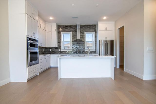 6365 1ST AVENUE S, St Petersburg, FL 33707