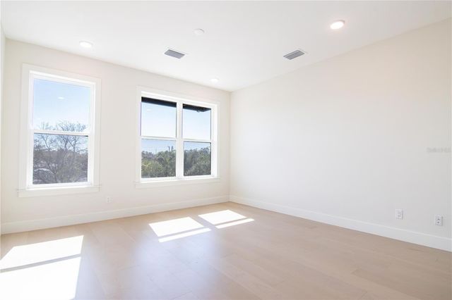 6365 1ST AVENUE S, St Petersburg, FL 33707