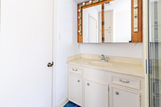 4906 Droddy Street, Houston, TX 77091