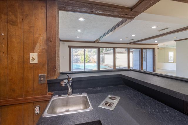 4906 Droddy Street, Houston, TX 77091