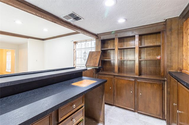 4906 Droddy Street, Houston, TX 77091