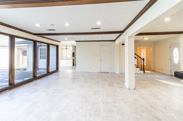 4906 Droddy Street, Houston, TX 77091