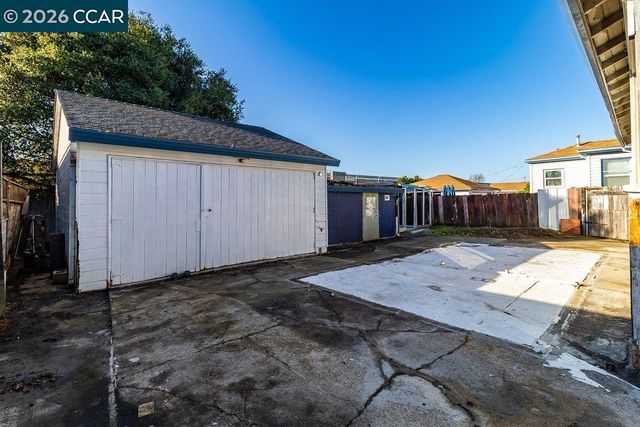 2614 Chanslor Avenue, Richmond, CA 94803
