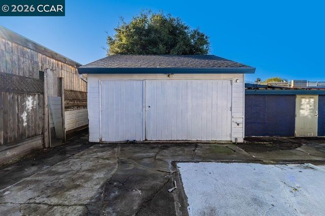 2614 Chanslor Avenue, Richmond, CA 94803