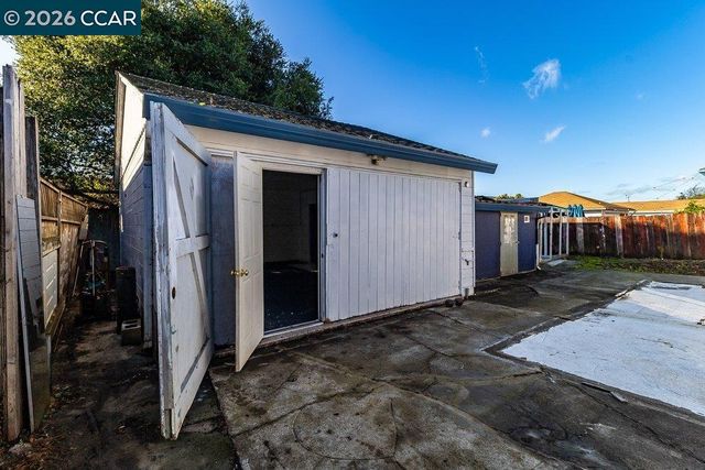 2614 Chanslor Avenue, Richmond, CA 94803
