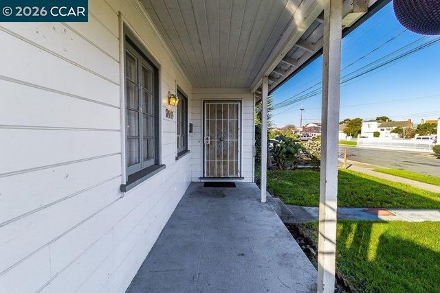 2614 Chanslor Avenue, Richmond, CA 94803