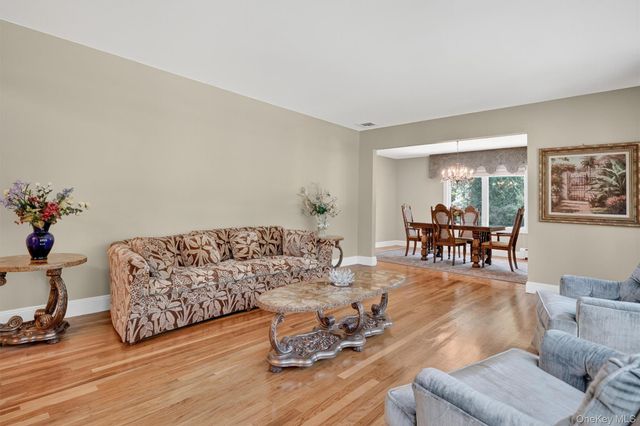 10 Wesley Court, Congers, NY 10920